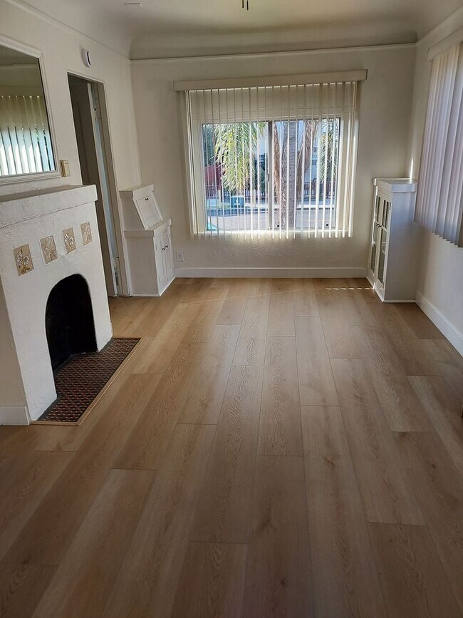2564 E St San Diego, CA 92102 photo 5