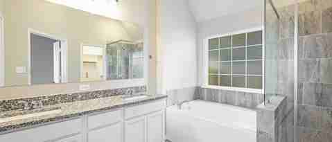 107 Blue Crane St Huntsville, TX 77320 photo 4