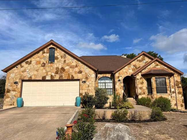 2102 Crazyhorse Pass Austin, TX 78734 photo 2