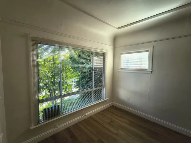 704 Simon St Hayward, CA 94541 photo 5