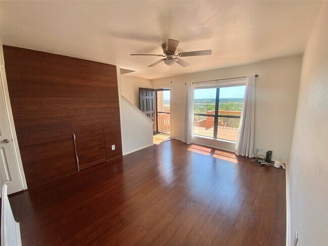 21461 Coyote Trail Lago Vista, TX 78645 photo 5