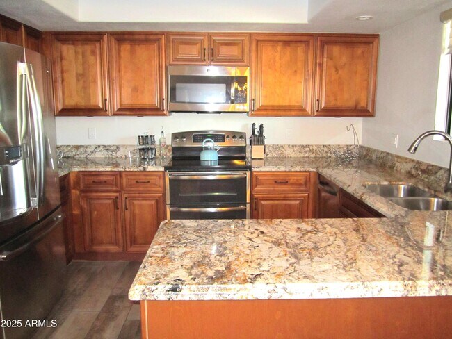 4303 E Cactus Rd Phoenix, AZ 85032 photo 5