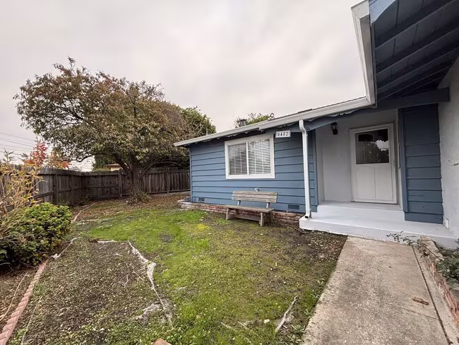 Charming 3 Bedroom, 2 Bathroom Home for rent in Newark photo 2