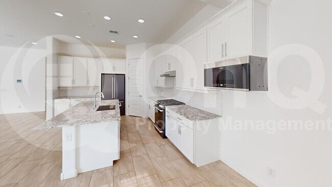 4011 W Estes Way Phoenix, AZ 85339 photo 4