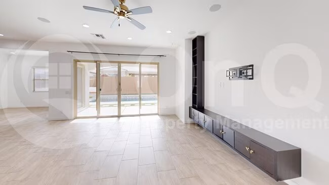 4011 W Estes Way Phoenix, AZ 85339 photo 5