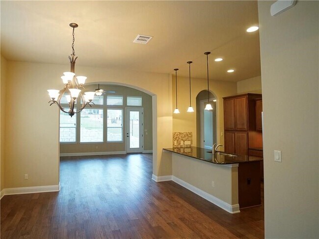 211 Darwins Way Lakeway, TX 78734 photo 3