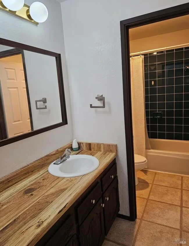 1166 Rimrock Dr Napa, CA 94558 photo 5