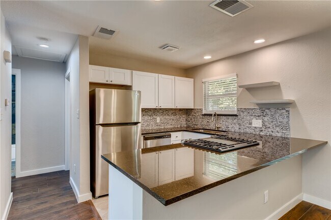 5808 Cherry Park Austin, TX 78745 photo 2