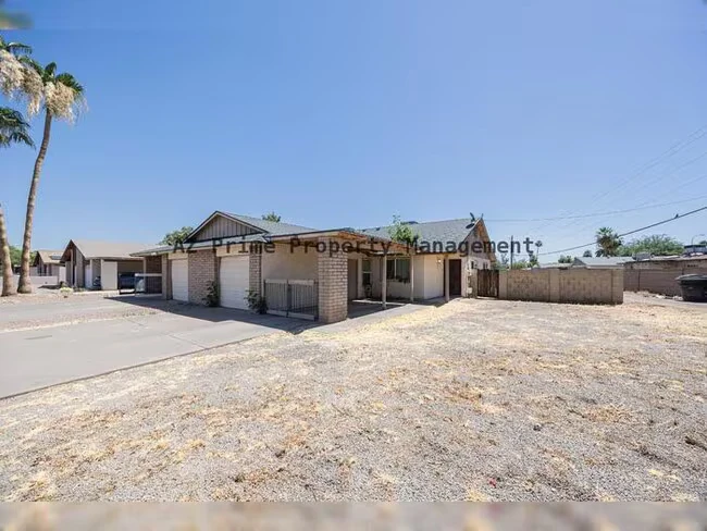 2145 S Dorsey Ln Tempe, AZ 85282 photo 2