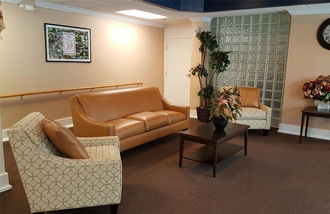 Creekbend Gardens photo 5