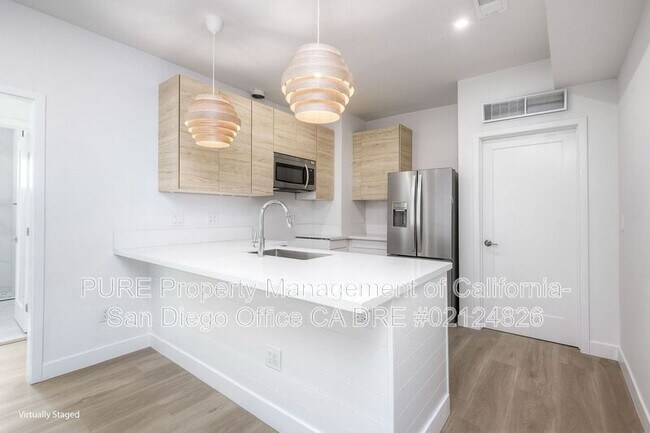 2175 Bacon St San Diego, CA 92107 photo 4