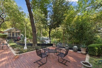 2934 Maple Springs Blvd Dallas, TX 75235 photo 3