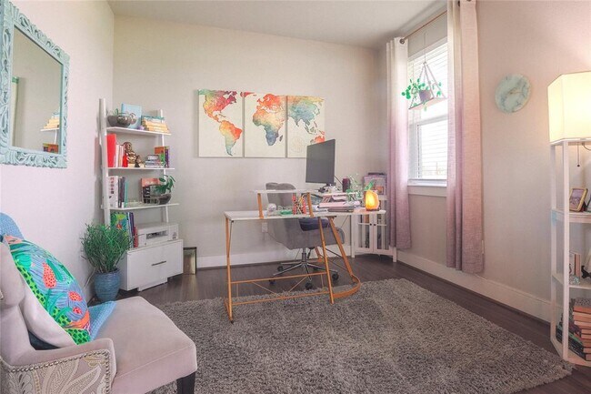 7401 Grand Linden Wy Austin, TX 78744 photo 4