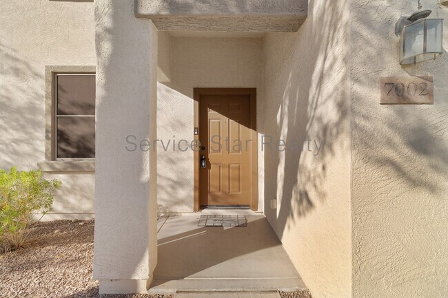 7002 W Irwin Ave photo 3