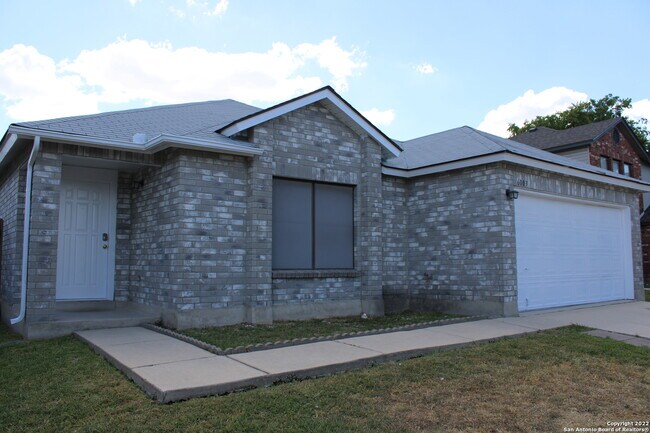 6003 Limestone Mill Dr San Antonio, TX 78244 photo 2