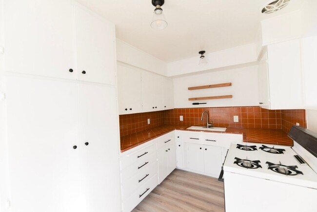 810 Buena Vista San Clemente, CA 92672 photo 3