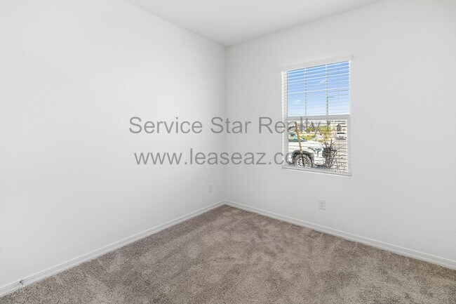 16495 W Christy Dr Surprise, AZ 85388 photo 5