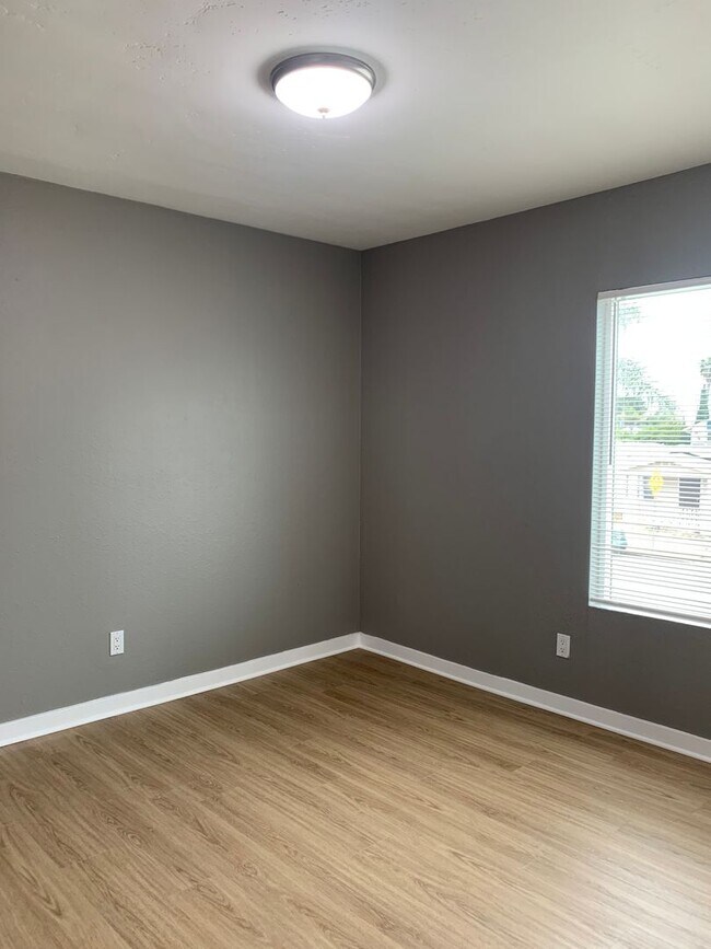 4352 Marlborough Ave San Diego, CA 92105 photo 5