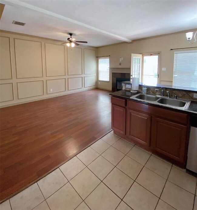 4024 Vista Mar Drive, Euless, TX 76040 photo 4
