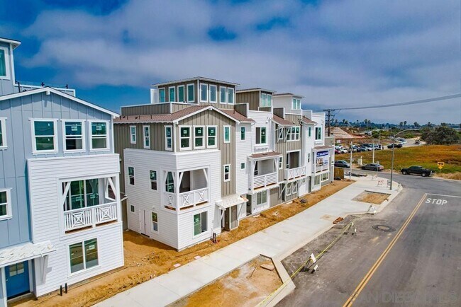 7496 Ponto Rd Carlsbad, CA 92011 photo 3