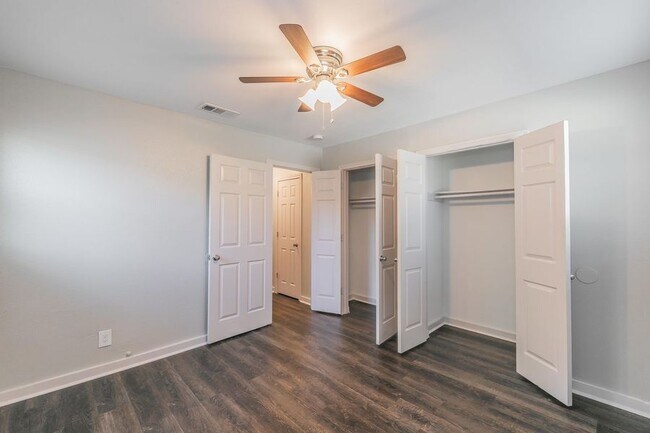 3515 Selk Avenue, Fort Worth, TX 76111 photo 4