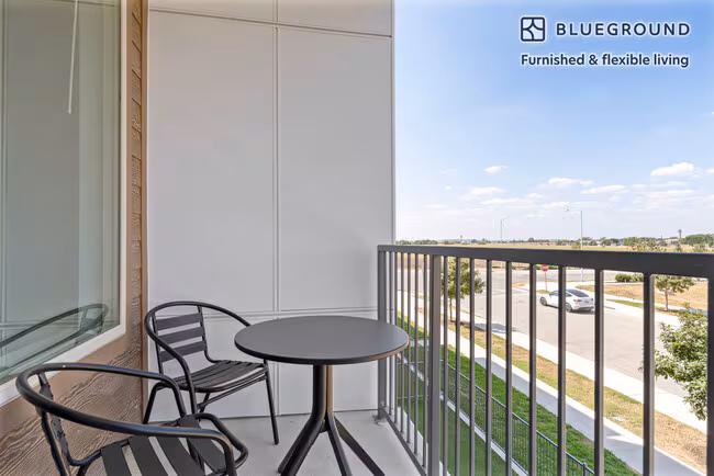 11600 Spirit Dr Austin, TX 78617 photo 4