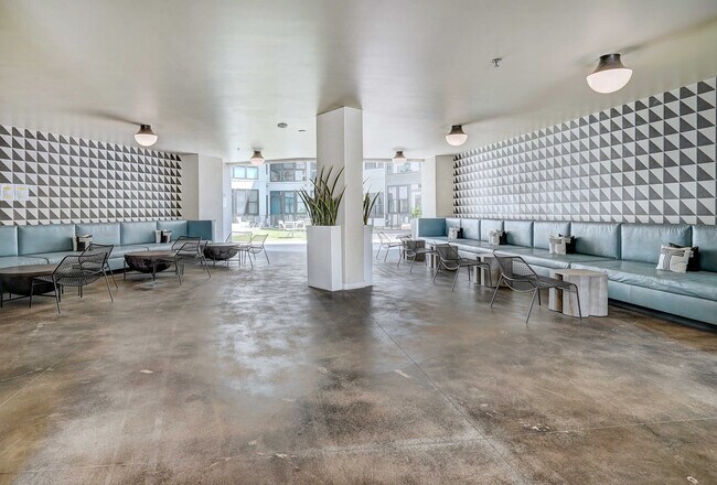 800 Embassy Dr Austin, TX 78702 photo 5