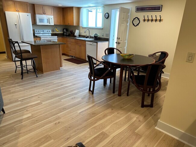 11504 6th Avenue Northwest, Seattle, WA 98177 photo 4