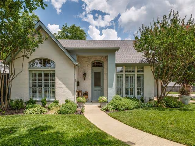 6702 Oriole Dr Dallas, TX 75209 photo 2