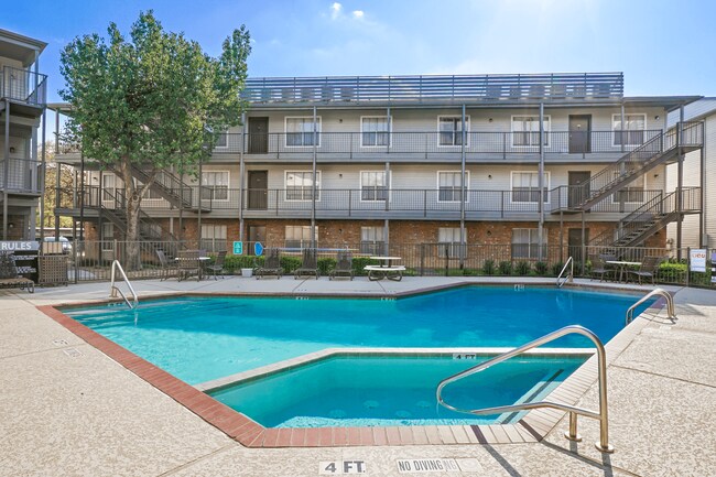 The Gardens Apartments photo 4