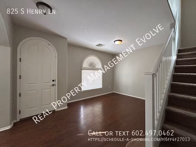825 S Henry Ln Gilbert, AZ 85296 photo 4
