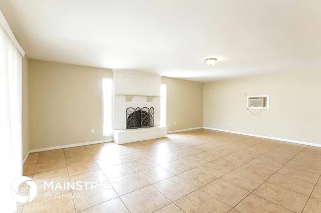 5311 W Holly St Phoenix, AZ 85035 photo 5
