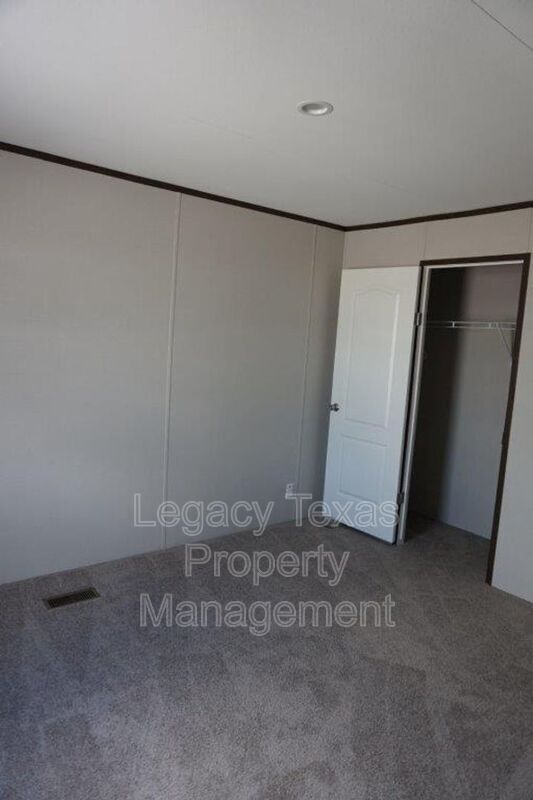 800 N Old Betsy Rd Cleburne, TX 76031 photo 5