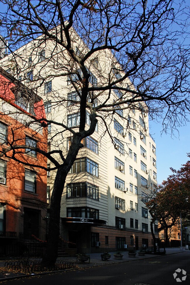 160 Columbia Hts Brooklyn, NY 11201 photo 4