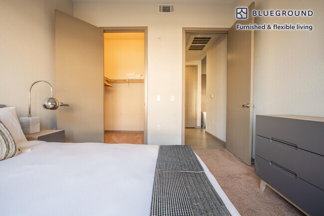 1101 N Fair Oaks Ave Sunnyvale, CA 94089 photo 4