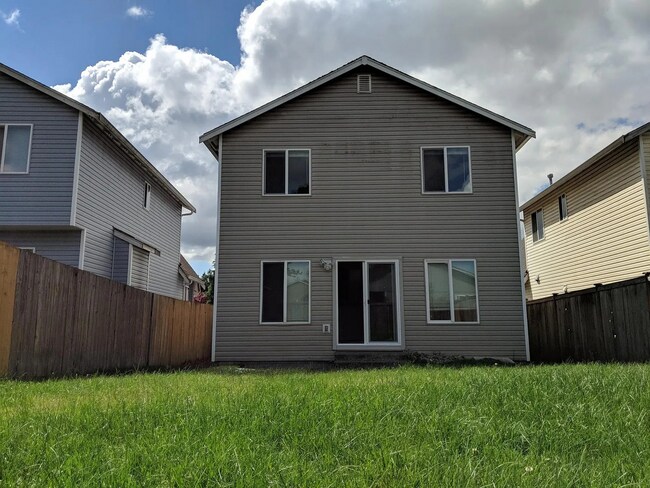 2809 186th St E Tacoma, WA 98445 photo 3