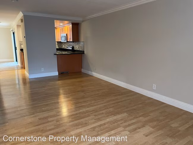 Remodeled  Spacious Cambrian 3 Bedroom 2.5 Bath Townhome photo 2