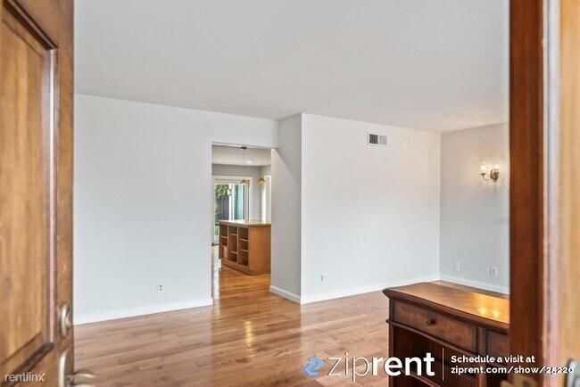 411 Nantucket Street, Foster City, CA 94404 photo 4