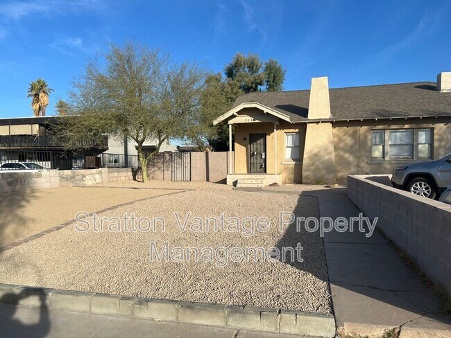 2032 W Adams St Phoenix, AZ 85009