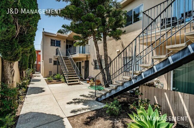 4620 Hawley Blvd San Diego, CA 92116 photo 5