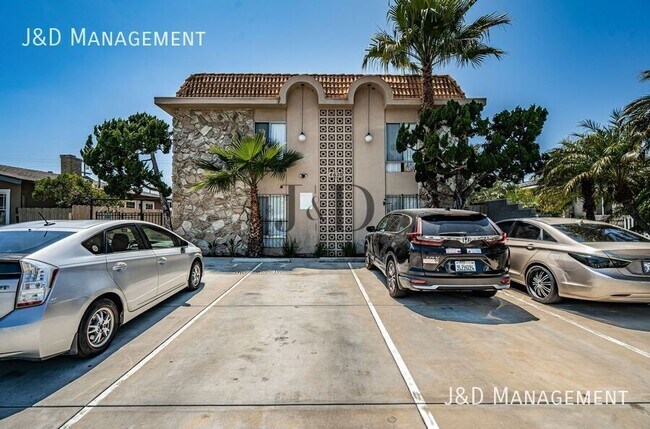 4620 Hawley Blvd San Diego, CA 92116 photo 3