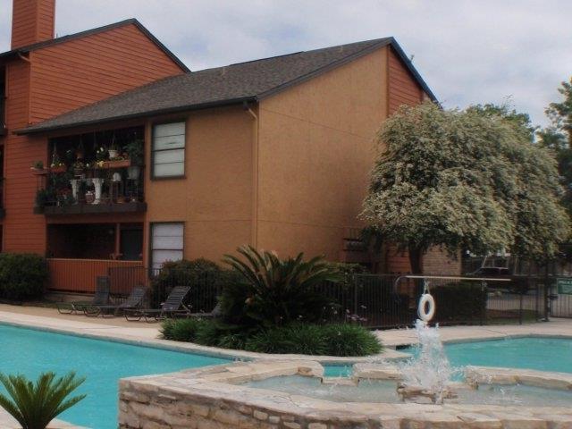 2439 NE Interstate 410 Loop San Antonio, TX 78217 photo 4