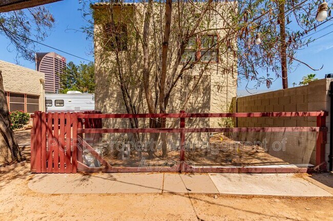131-137WALMERIAROAD photo 3