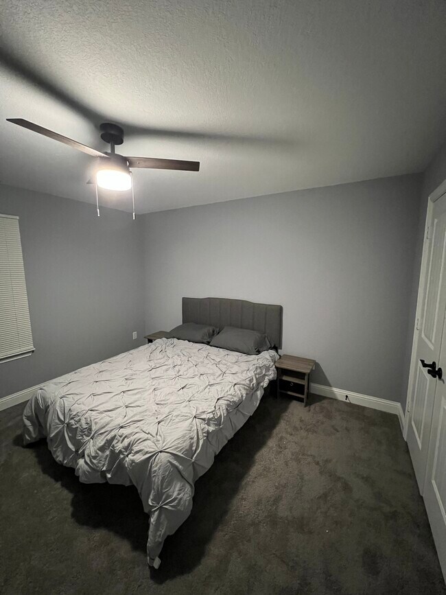 1801 West East Roberts Drive, Grand Prairie, TX 75051 photo 5