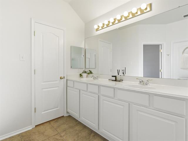 11217 Clover Knoll Dr Frisco, TX 75035 photo 5