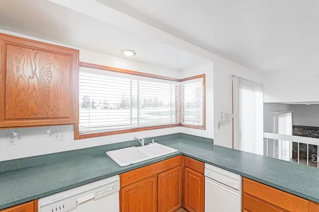 4987 Fern Pl Rohnert Park, CA 94928 photo 5