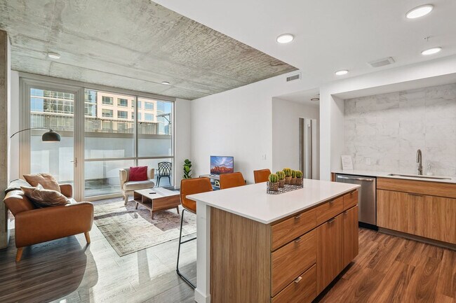 Adeline Luxury Living photo 5