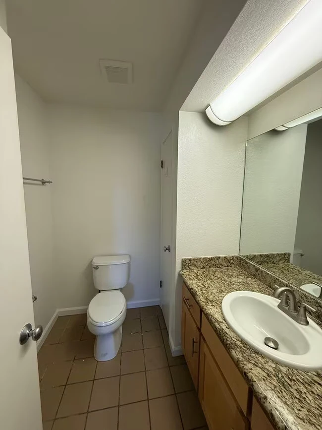 451 Tabor Ave Fairfield, CA 94533 photo 3
