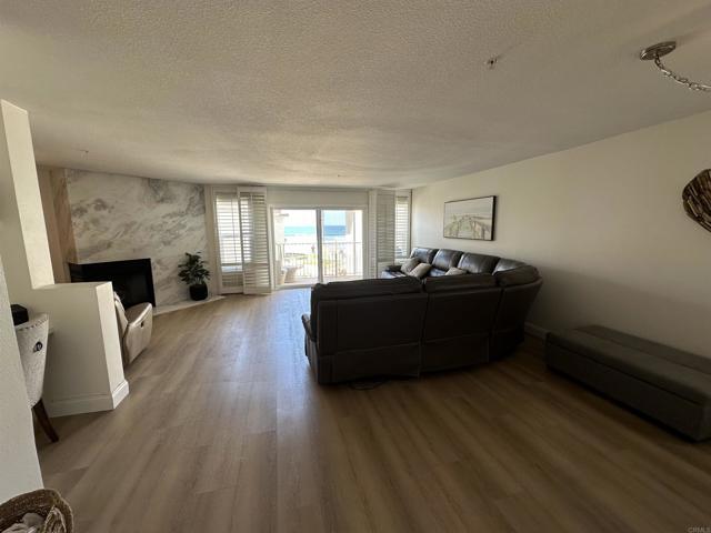 600 The Strand N Oceanside, CA 92054 photo 5