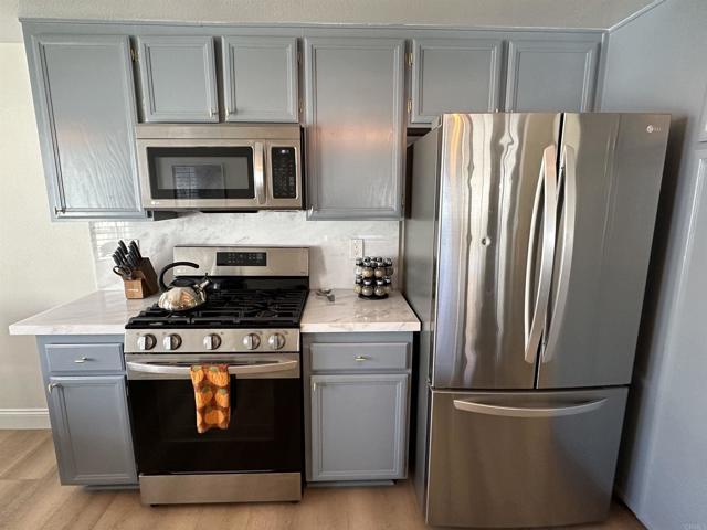 600 The Strand N Oceanside, CA 92054 photo 2